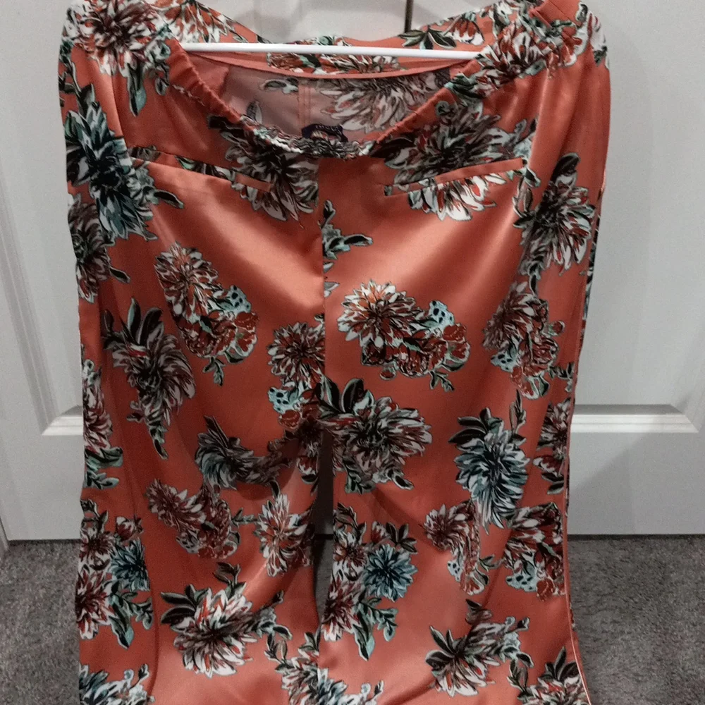 Pants - Picture 2 of 4